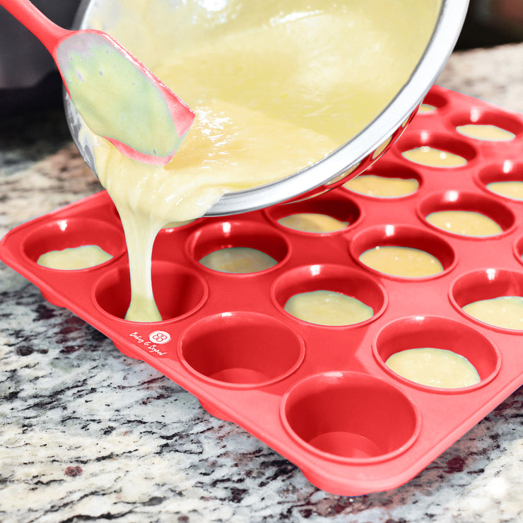Baking and Beyons Silicone Muffin Pan and Cupcake Mold Set – Red